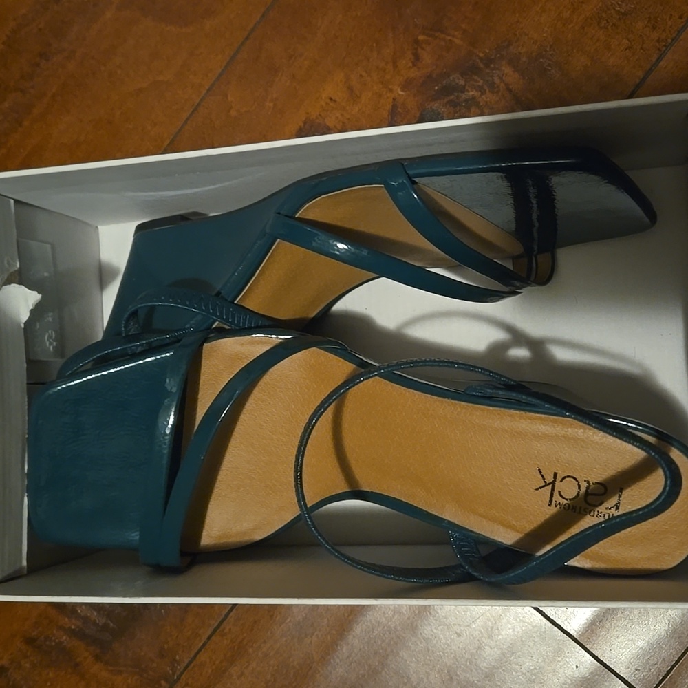 Green heels size 10M